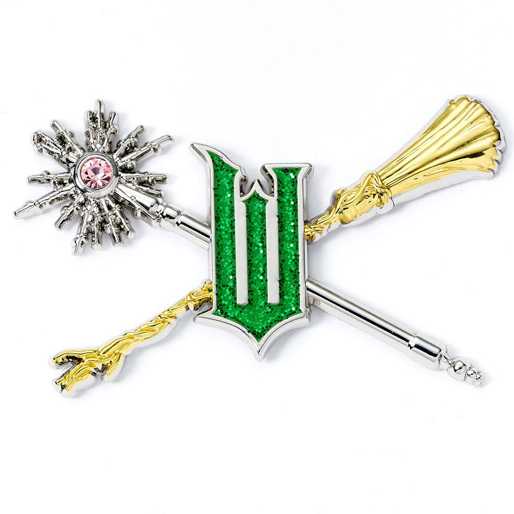 TM-07323-Wicked-Wand-Broomstick-Badge
