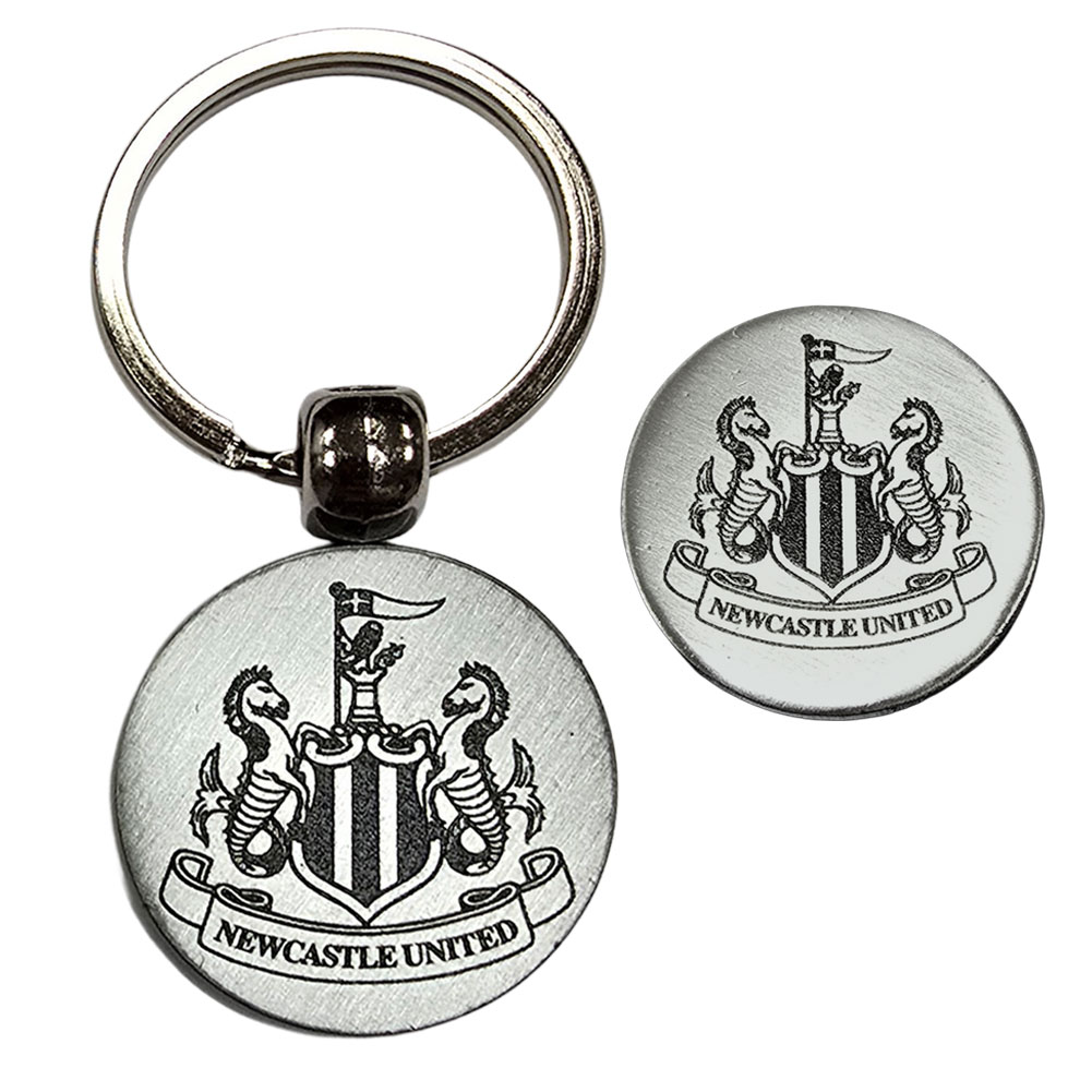 TM-07194-Newcastle-United-FC-Antique-Keyring-Badge-Set