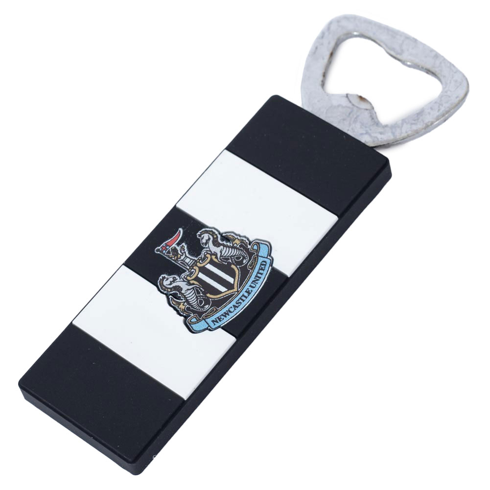 TM-07404-Newcastle-United-FC-PVC-Crest-Magnetic-Bottle-Opener