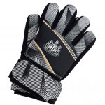 TM 04538 Newcastle United FC Fuse Goalkeeper Gloves Yths