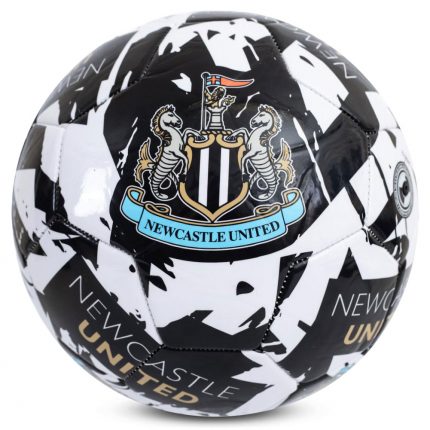 TM 04587 Newcastle United FC Graffiti Football