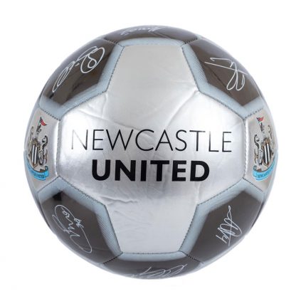 TM 04616 Newcastle United FC Sig 26 Skill Ball