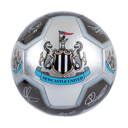 TM 04616 Newcastle United FC Sig 26 Skill Ball